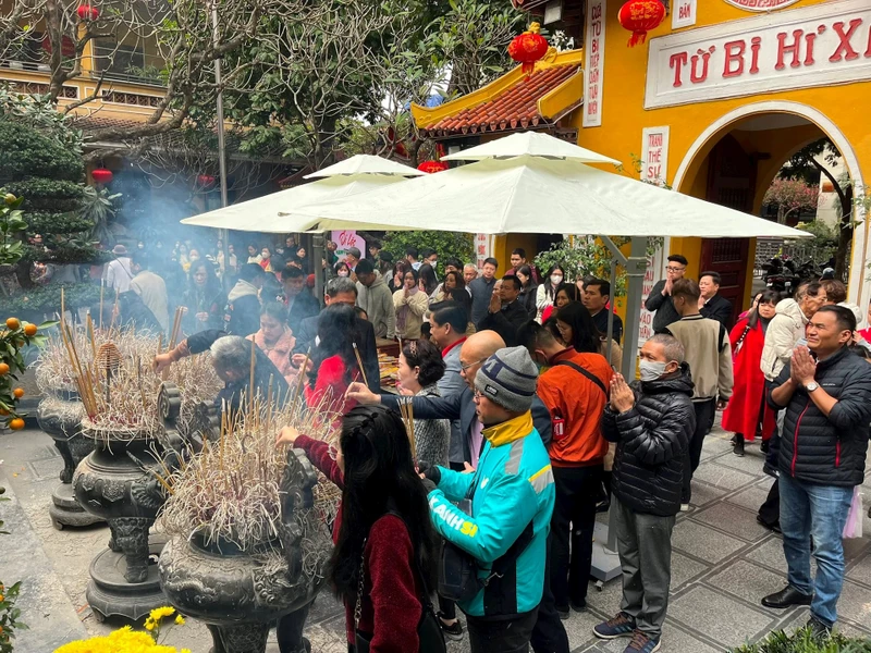 Môi trường văn hóa trong lễ hội truyền thống