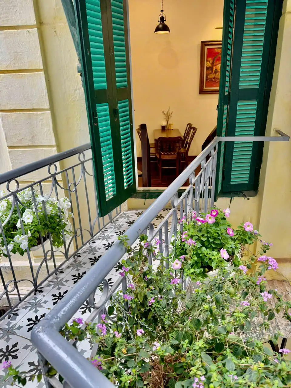 Tết đã về tới The Hanoian – 5 Trần Phú: Khi hương cà phê đánh thức mùa xuân Hà Nội