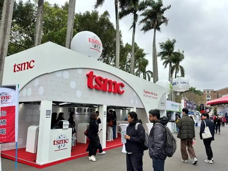 Để thu hút nhân tài, TSMC đưa ra mức đãi ngộ cạnh tranh. 